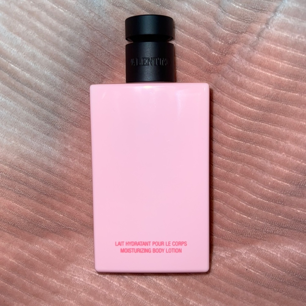 Born in Roma Valentino body lotion